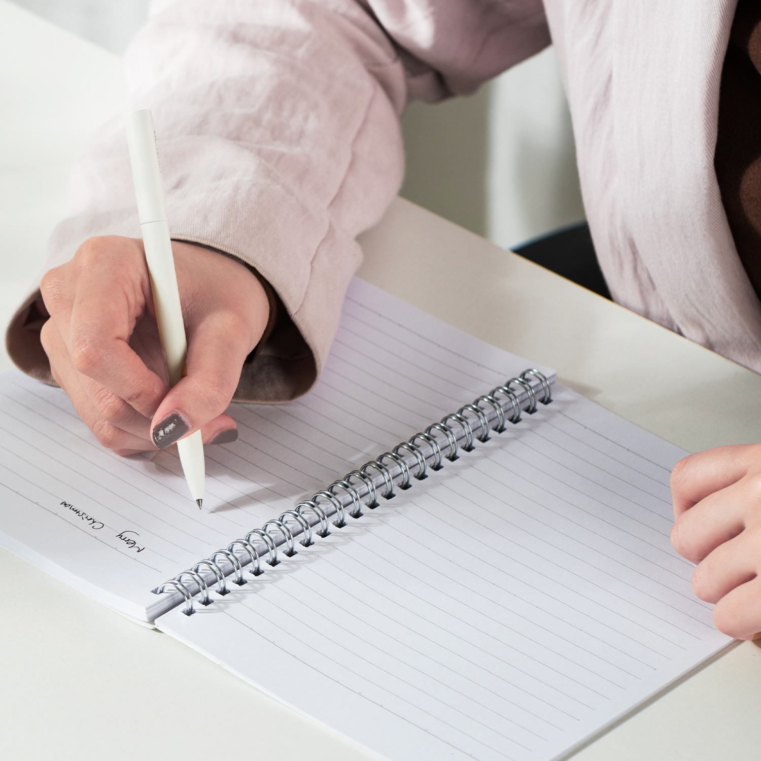 Sổ Tay Ghi Chép Lò Xo Kẻ Ngang A5 Gáy Xoắn 120 Trang Deli - Phù Hợp Làm Sổ Kế Hoach Planner, Viết Nhật Kí, Tập Vở Học Sinh Sổ Tay Văn Phòng - Màu Ngẫu Nhiên - LA560 ELA560 LPA560