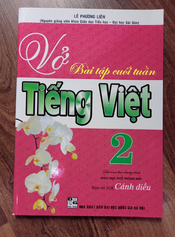 Sách - Vở bài tập cuối tuần tiếng việt 2