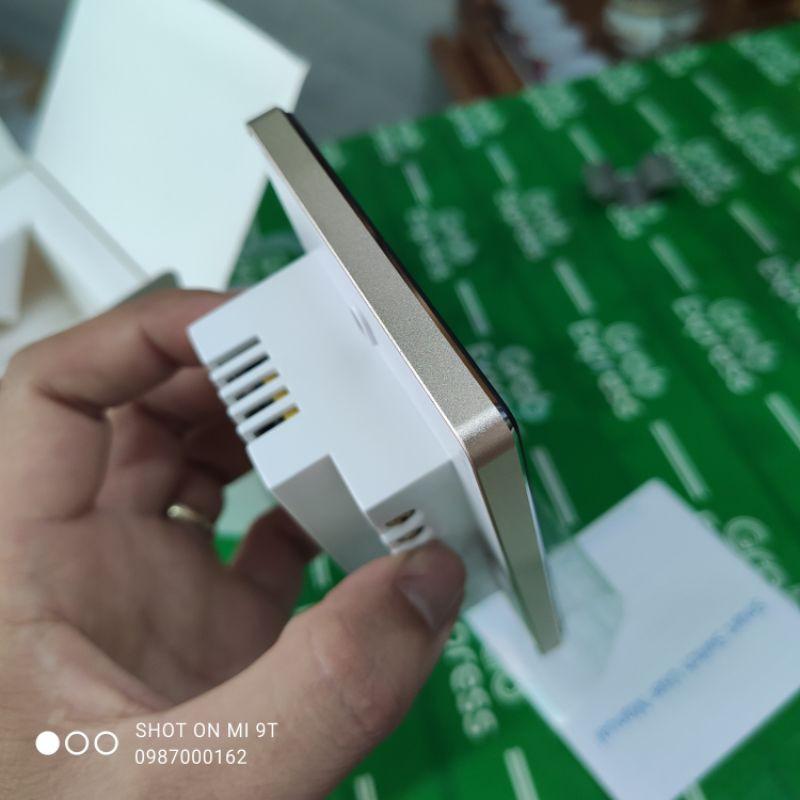 Hàng loại I Công tắc Tuya Zigbee viền nhôm vàng đủ dây LN