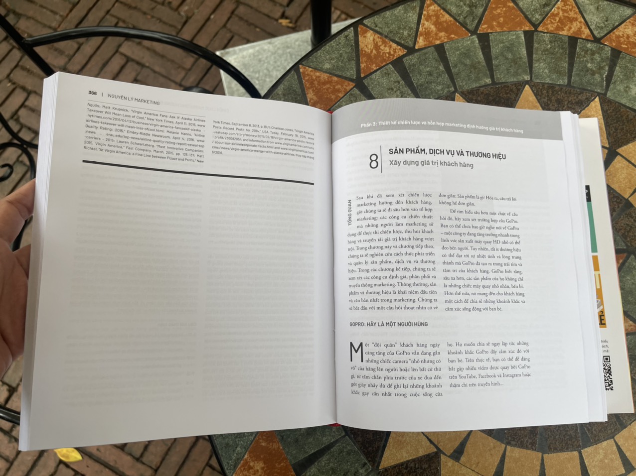 (Bìa cứng) NGUYÊN LÝ MARKETING - PHIÊN BẢN THỨ 17 CỦA PHILIP KOTLER &amp; GARY ARMSTRONG - CUỐN SÁCH NỀN TẢNG MÀ MỌI MARKETER CẦN CÓ - Philip Kolter, Gary Armstrong - Hùng Vũ dịch - Alphabooks -Nhà Xuất Bản Đại học Kinh Tế Quốc Dân