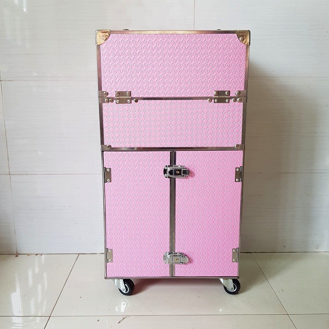Hàng cao cấp loại 1 - Cốp vali kéo viền cạnh inox, nhiều ngăn đựng mỹ phẩm, dụng cụ phun xăm, nối mi, nail, máy hơ gel trang điểm chuyên nghiệp size 36x22x64 (cm)