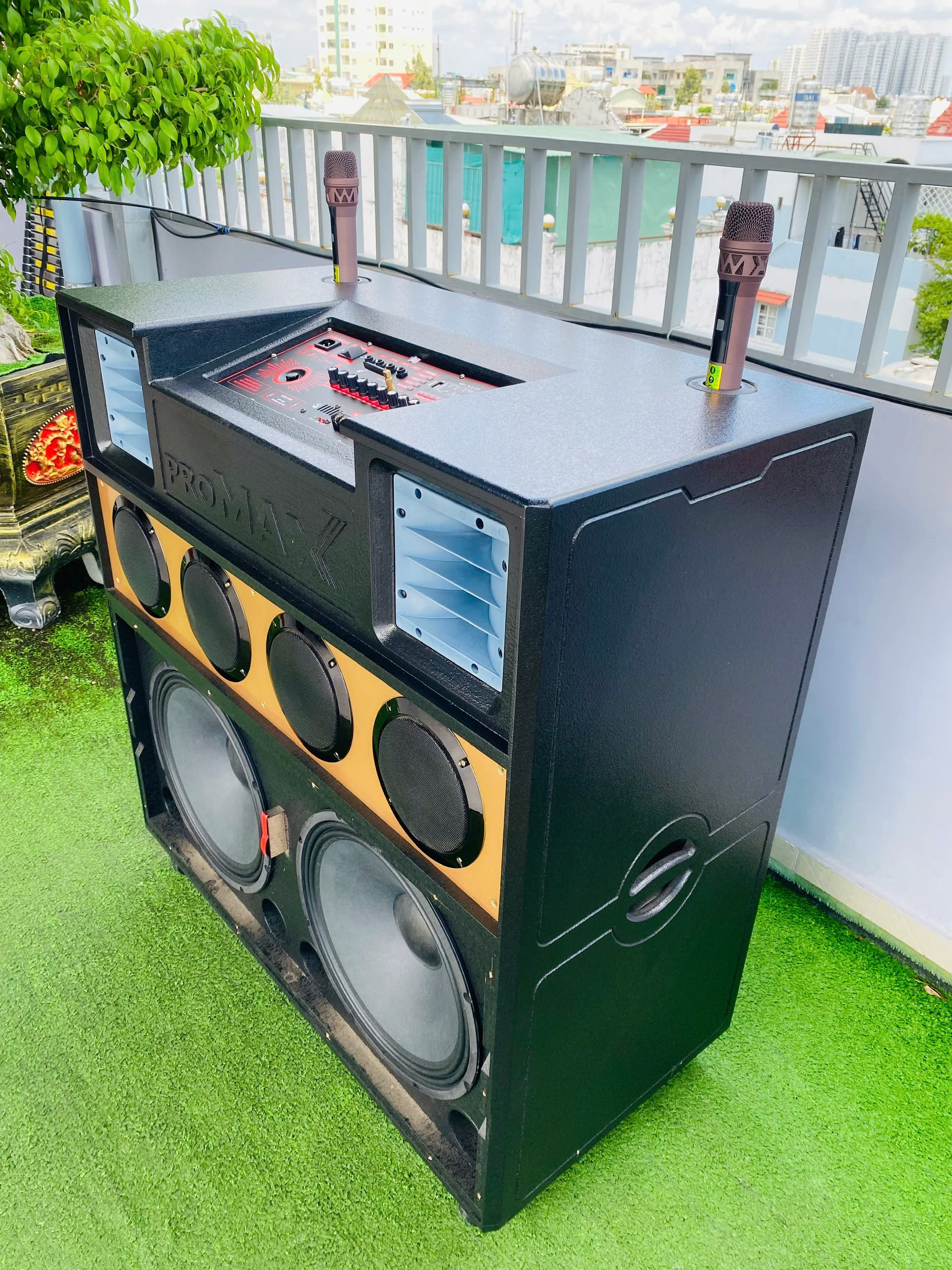 Loa Kéo Di Động MTMAX BK819Plus, Công Suất Cực Khủng 1000W, Hệ Thống 2 Bass Đôi 40, 4 Trung, 2 Treble, Âm Thanh Cực Khủng, Kèm 2 Micro Không Dây Cao Cấp, Chuyên Karaoke Không Gian Lớn, Quán Bar. HÀNG CHÍNH HÃNG