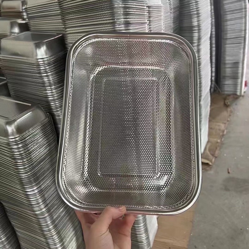 Rổ inox chữ nhật dạng đục lổ