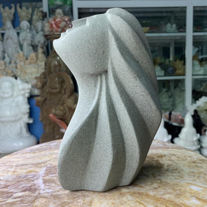 Tượng Nghệ Thuật “Cô Gái” đá Sa Thạch - cao 20.5cm