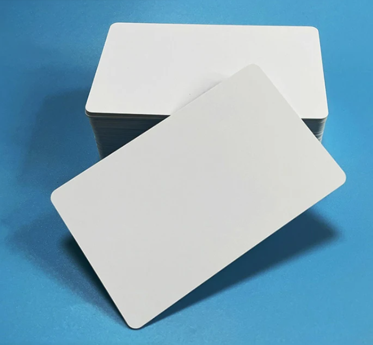 Phôi thẻ nhựa PVC không chip  có phủ dung môi bám dính ,dùng cho máy in phun Epson, in thẻ VIP, thẻ khách, thẻ nhân viên, thẻ quà tặng