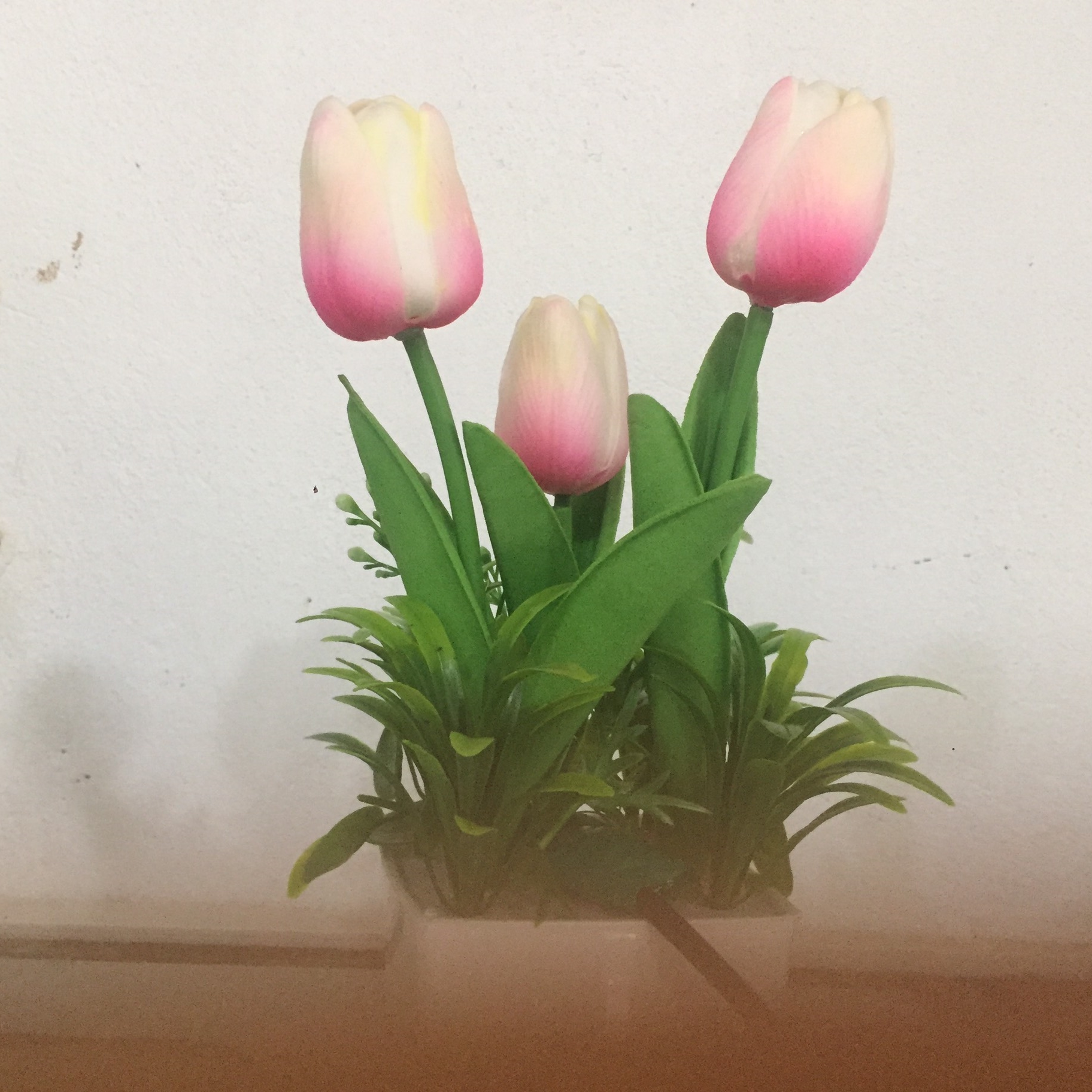 Đèn Ngủ Hoa Tulip PU giống thật 3 bông - Hoa Tulip PU - Hoa giả giống thật.