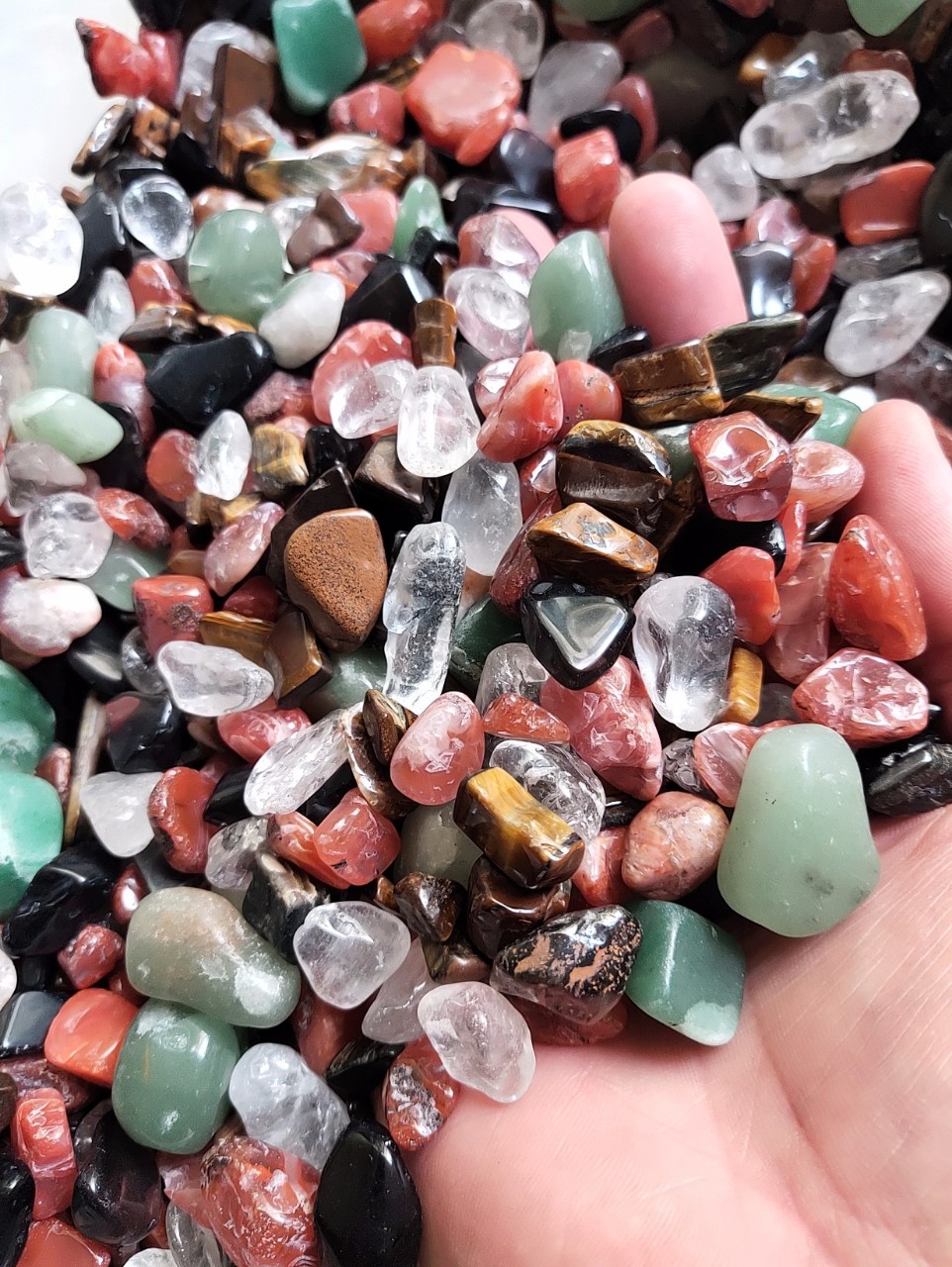 Đá Thach Anh Vụn Ngũ Sắc Dãi Nền Nhà, Trấn Trạch, Tăng Tài Lộc -Thịnh Vượng