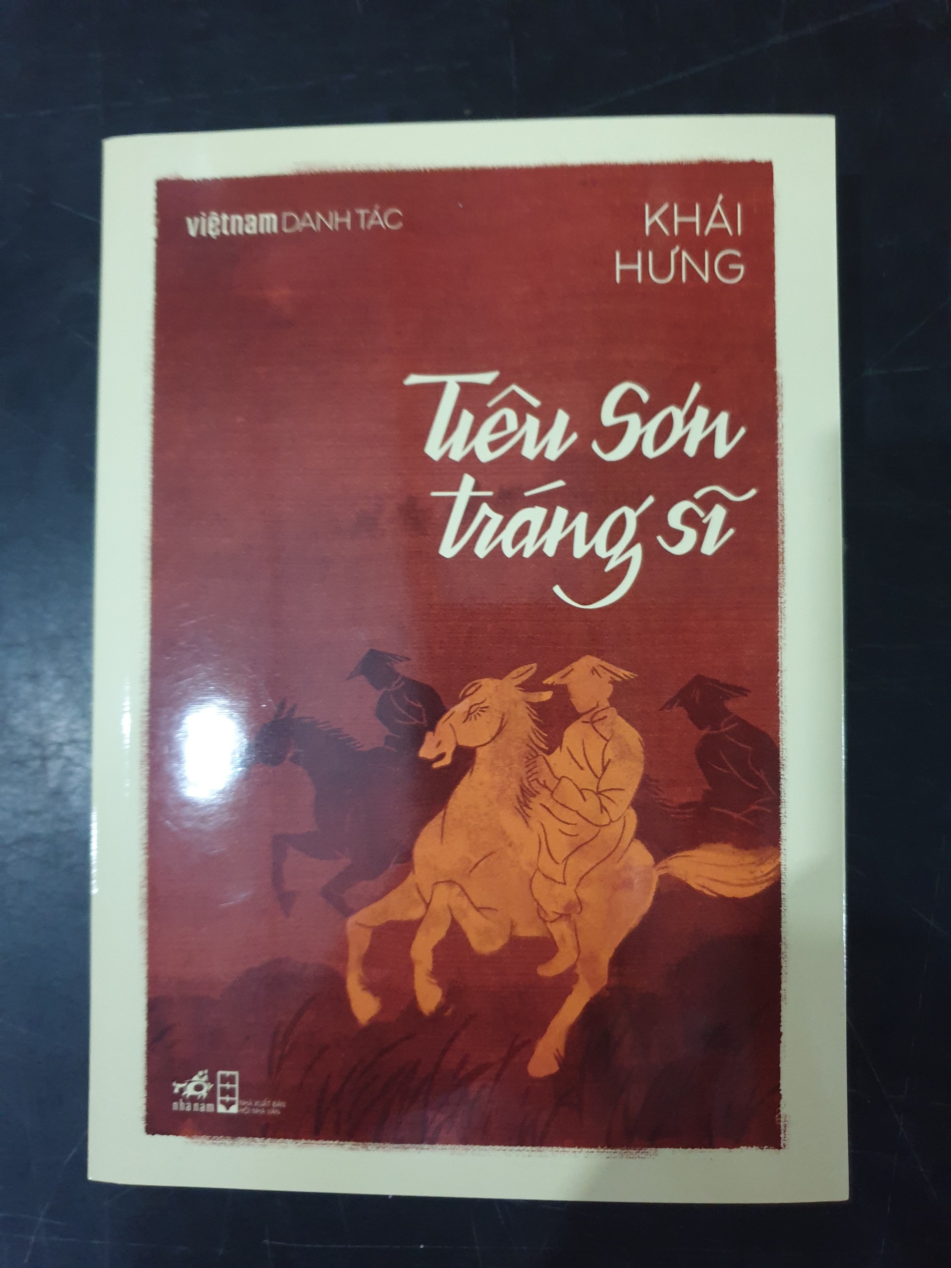 Tiêu Sơn Tráng Sĩ - Khái Hưng