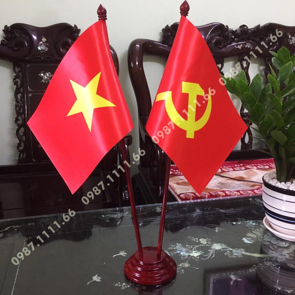 Cờ Để Bàn Đế gỗ Cắm 2 cờ Việt Nam - Đảng
