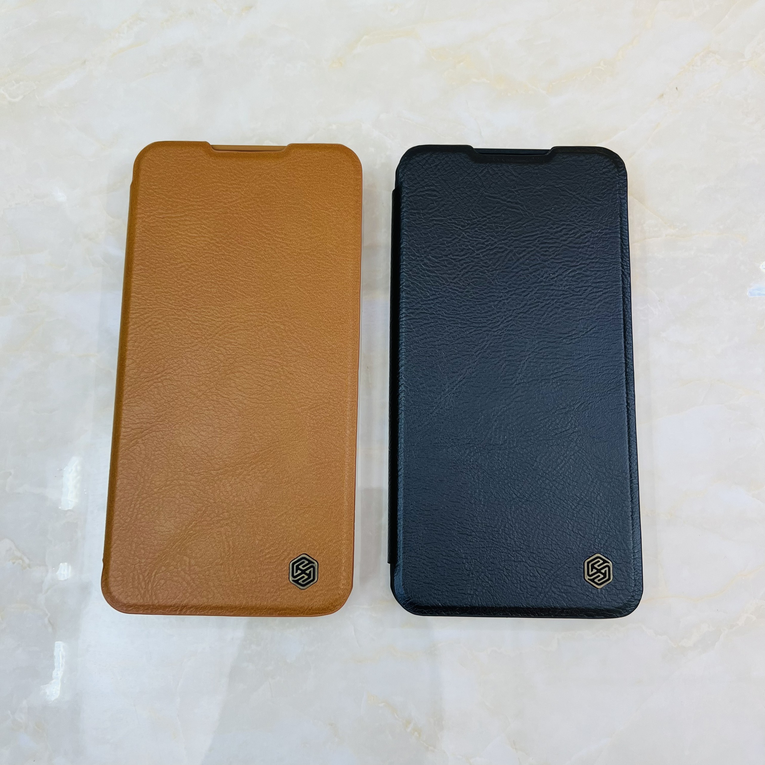 Bao da dành cho Galaxy S23 Plus Nillkin Qin- Hàng chính hãng