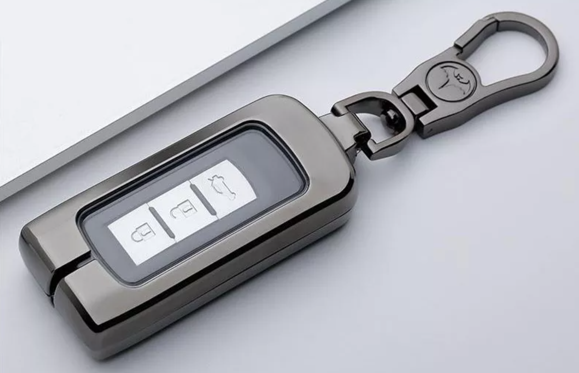 Ốp chìa khóa inox Mitsubishi Xpander , Attrage, Mirrage. Outlander- chìa khoá thông minh mẫu inox kèm móc khoá sang trọng- Có silicon bảo vệ chống nước kèm móc khóa