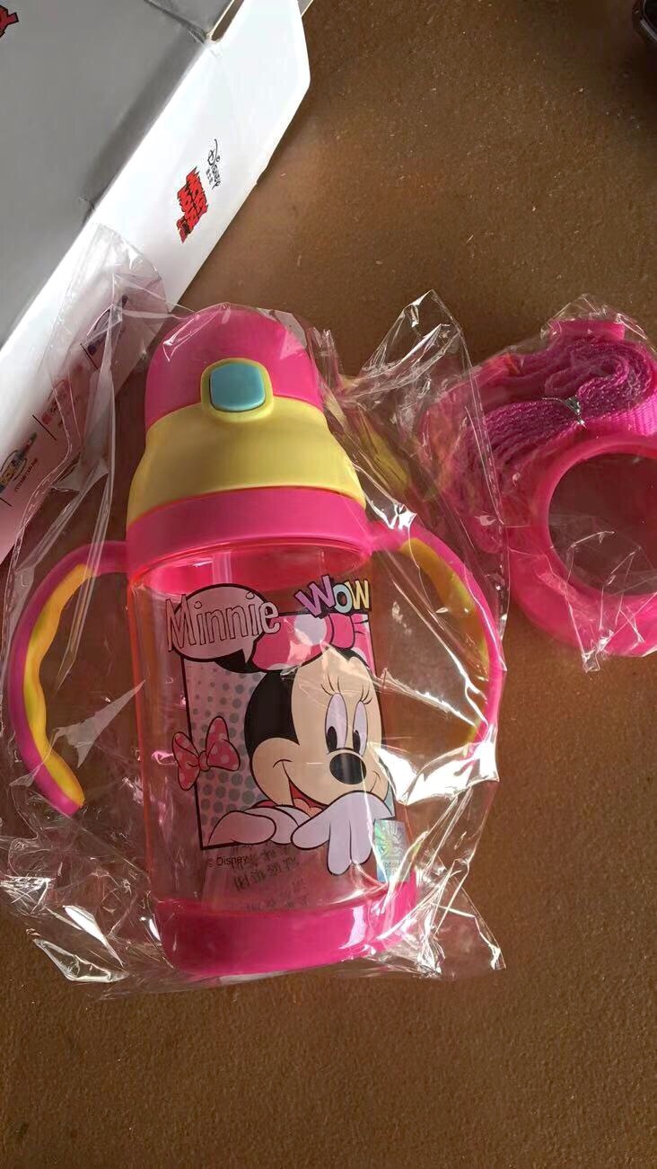 Bình nước ống hút đeo chéo cầm tay tritan cao cấp Disney Minnie 350ml cho trẻ em 5852