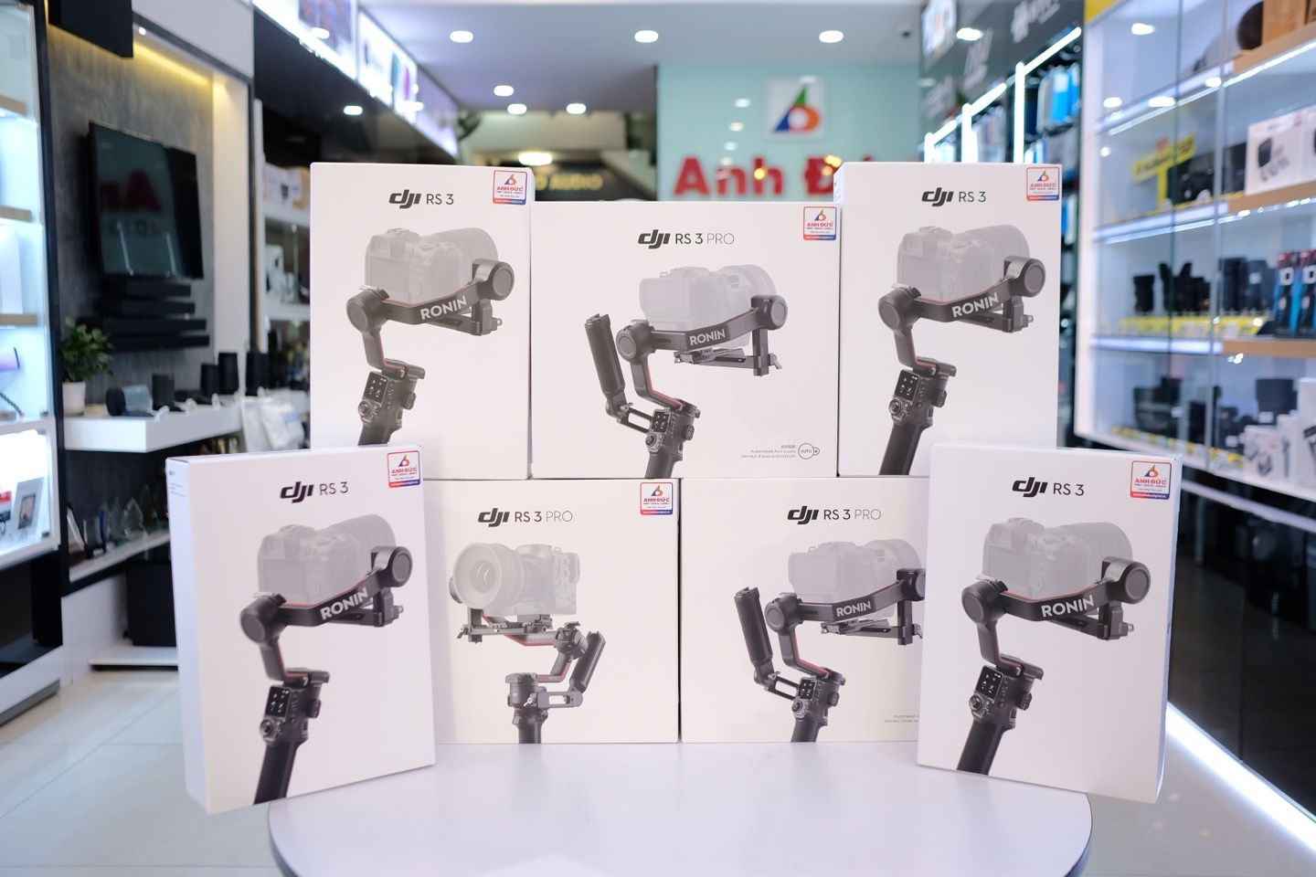 Tay cầm chống rung cho máy ảnh Gimbal DJI Ronin RS3 Basic/Combo - Hàng Chính Hãng