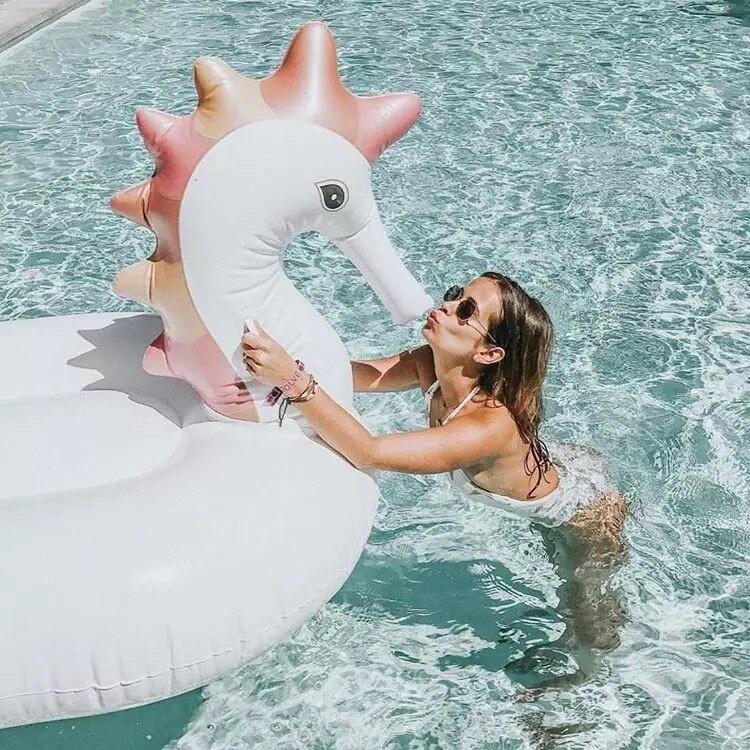 250cm Bể bơi phao cá ngựa khổng lồ Vòng bơi dành cho người lớn Nệm bơm hơi Giường nổi Hàng ống Đồ chơi bên bể bơi