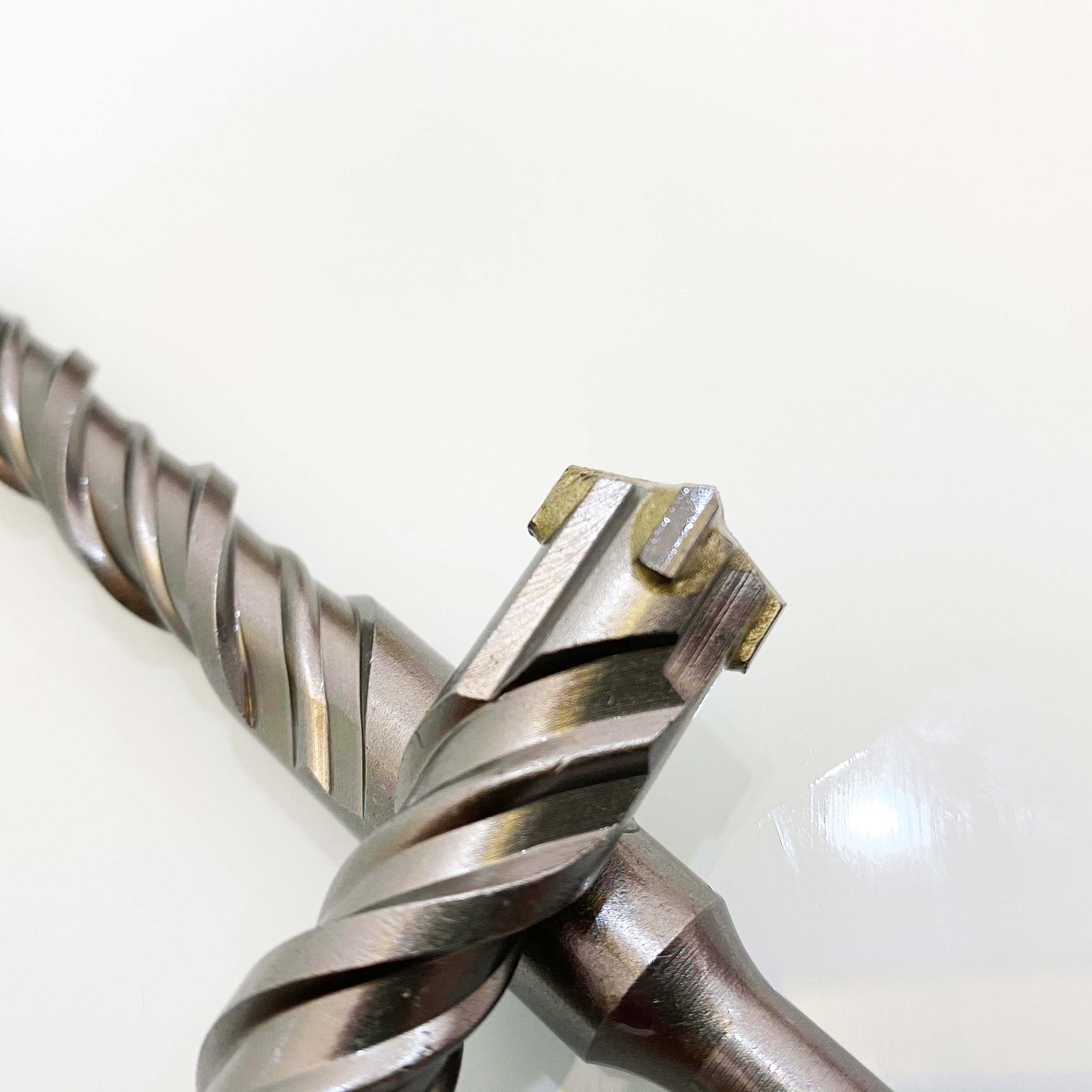 MŨI KHOAN BÊ TÔNG SDS ĐƯỜNG KÍNH PHI Ø18 DÀI 310MM XUYÊN TƯỜNG ĐẦU THẬP KYNKO MKBTXT-18310