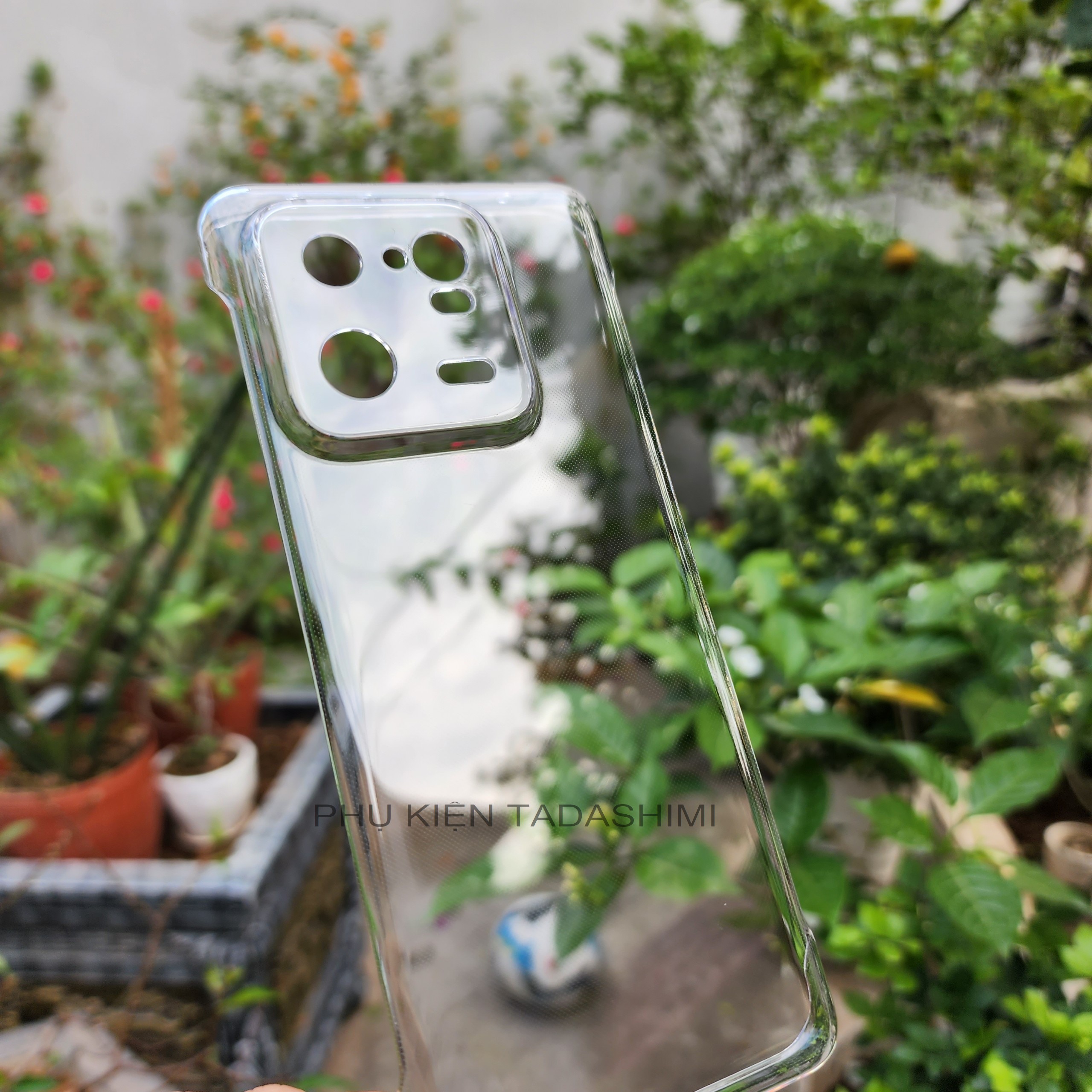 Ốp Lưng KHÔNG VIỀN Cho Xiaomi 13/ Xiaomi 13 Pro Trong Suốt Không Ố Vàng, Nhựa PC Cứng Siêu Mỏng Nhẹ, Bảo Vệ Camera