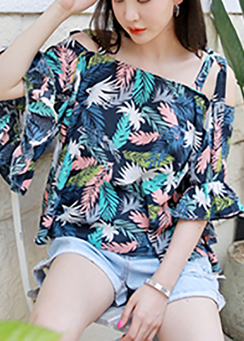 Áo Blouse Hai Dây Trễ Vai Họa Tiết Hoa Lá Freesize
