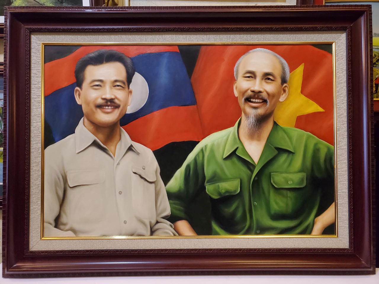 Tranh sơn dầu vẽ Chủ tịch Hồ Chí Minh & Hoàng Thân XUPHANUVÔNG