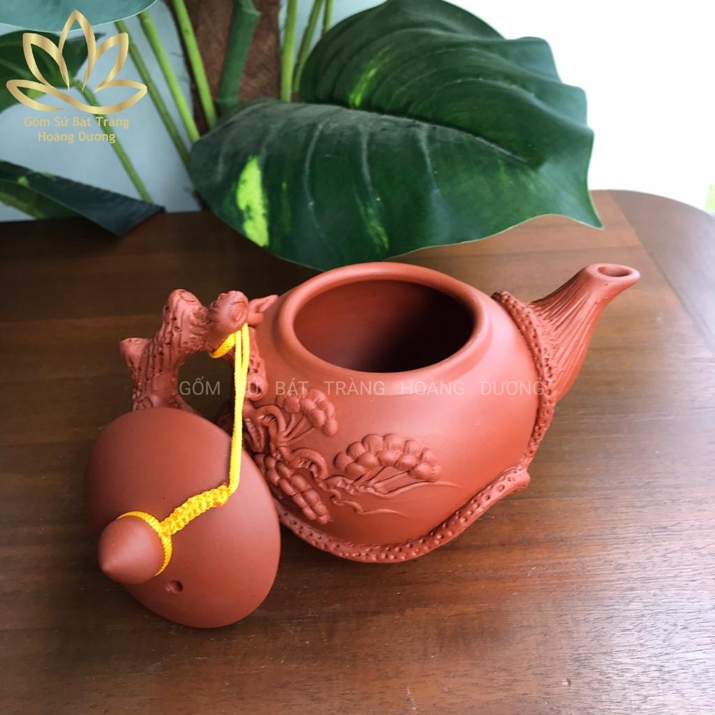 Bộ ấm chén trà Tử sa Bát Tràng đắp nổi Lão Tùng đỏ 400ml