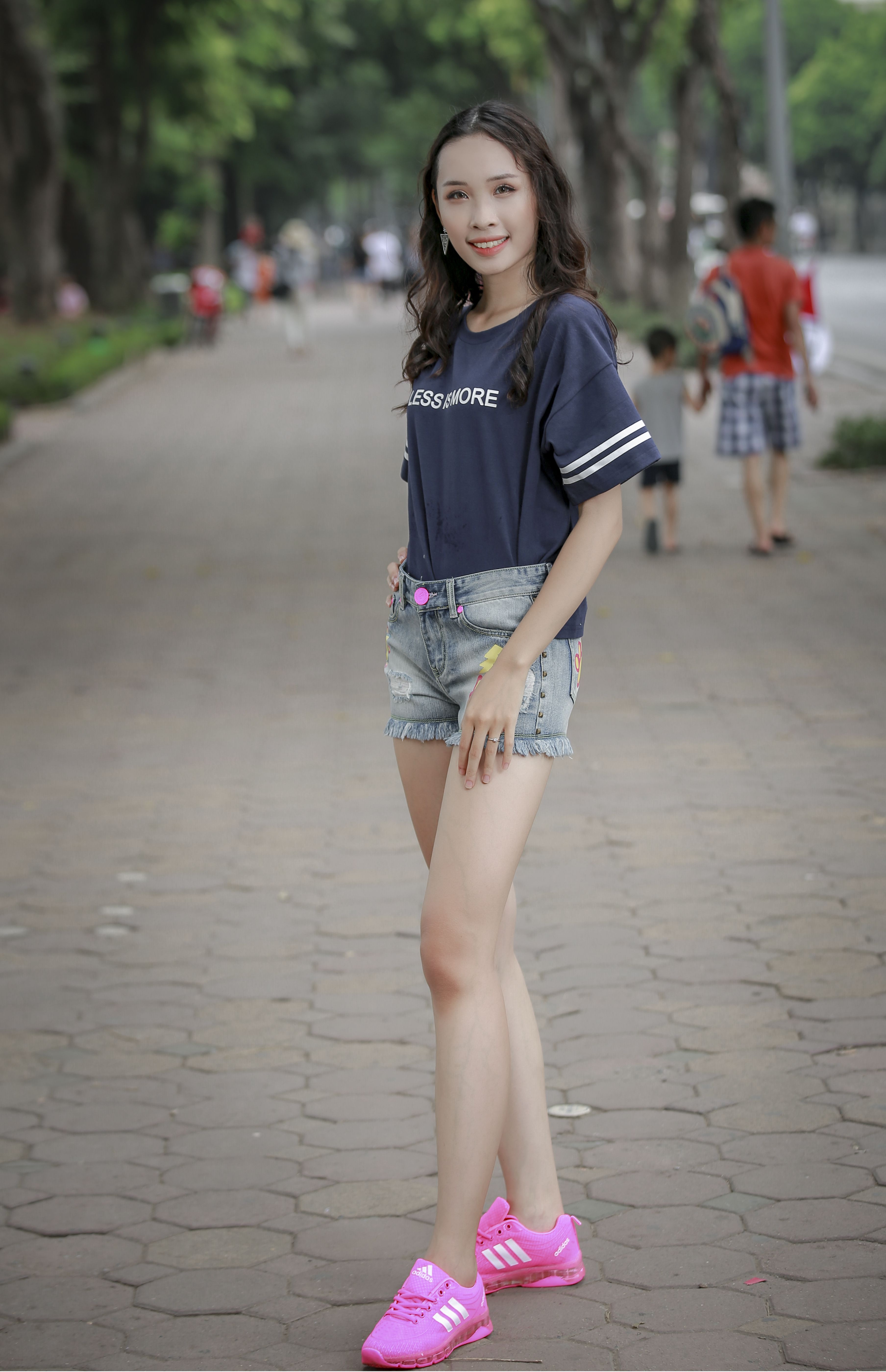 Quần shorst jeans nữ- Wemeet-S03B2W1601021694