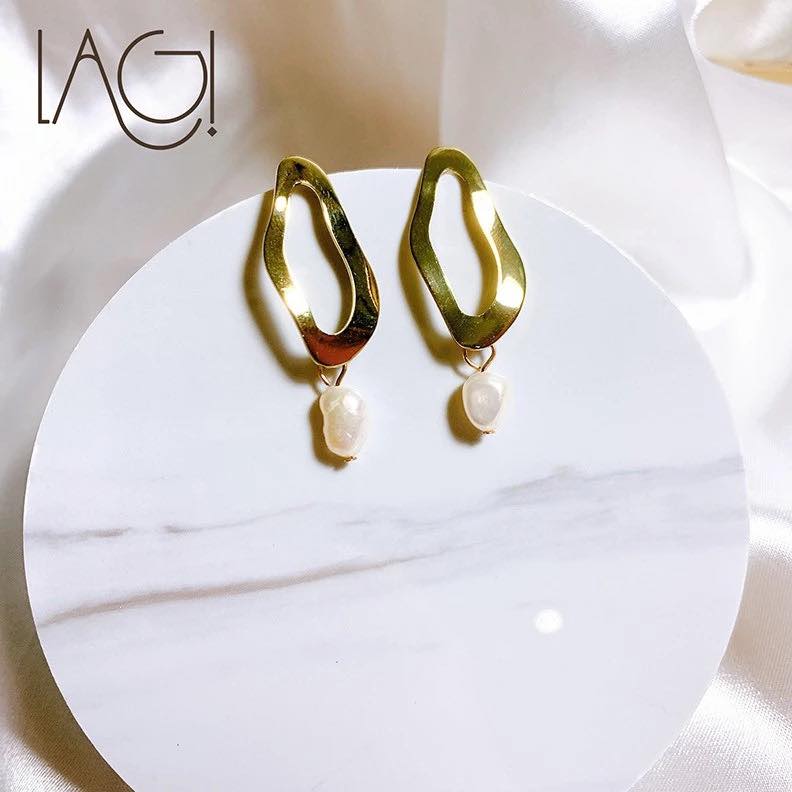Earrings đeo tai thiết kế đơn giản, thời trang cho nữ
