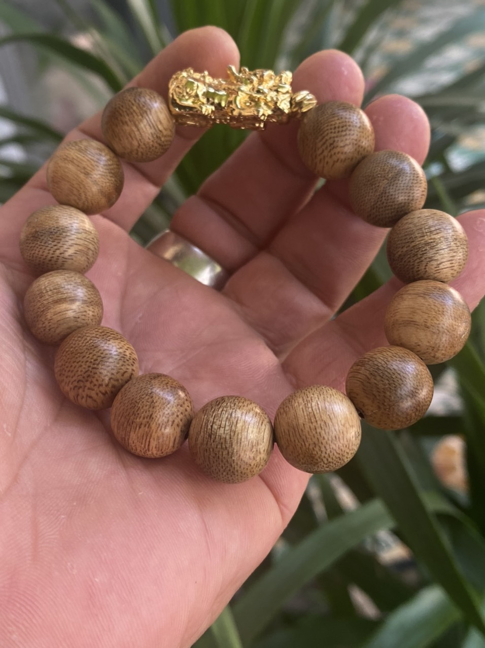 Vòng tay Trầm hương Tỳ Hưu- Chiêu tài lộc, may mắn