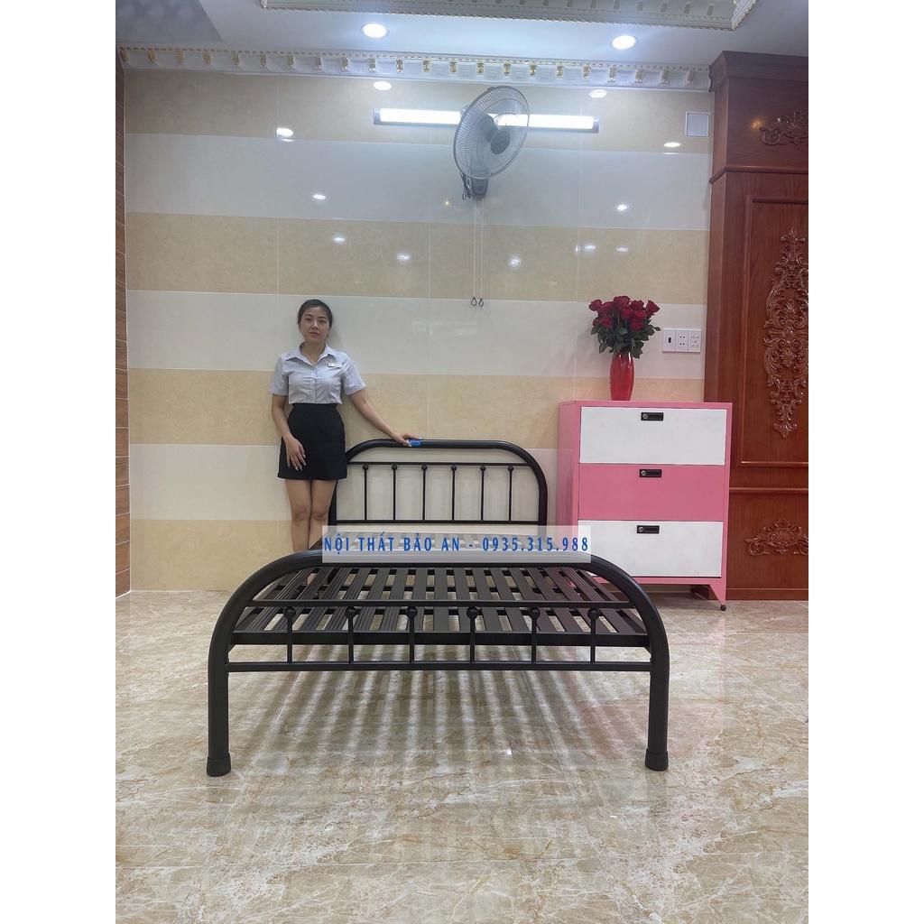 Giường sắt kiểu bo góc rẻ đẹp - 1m2x2m - - Nội Thất Bảo An