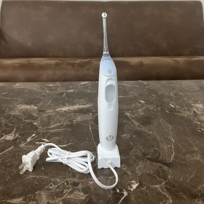 Máy tăm nước thương hiệu Philip Sonicare AirFloss Pro Ultra HX8331/01 - Công suất 1.4W - Có 3 chế đọ phun - Hàng Nhập Khẩu