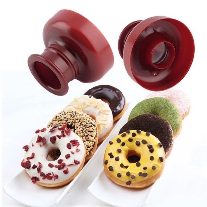 Khuôn donut hình tròn , hình hoa, hình tim