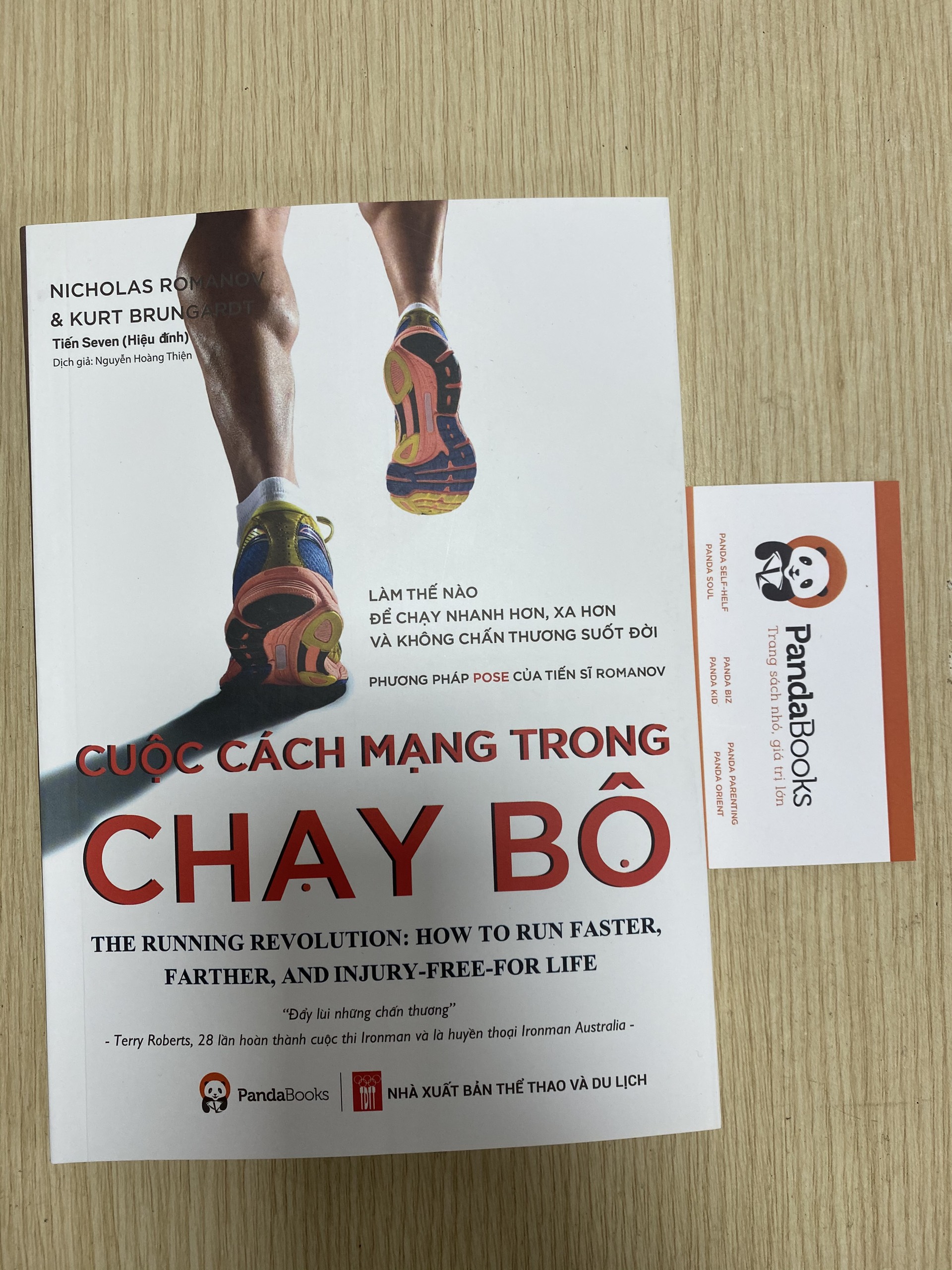 Sách - Combo Thể Thao - Chạy bộ - Công thức Chạy Bộ của Daniels +Cuộc Cách Mạng Trong Chạy Bộ - Pandabooks