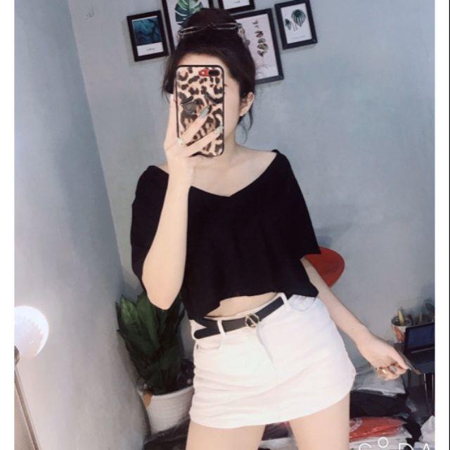 LH35 - Áo Croptop Cổ Tim Form Rộng Basic