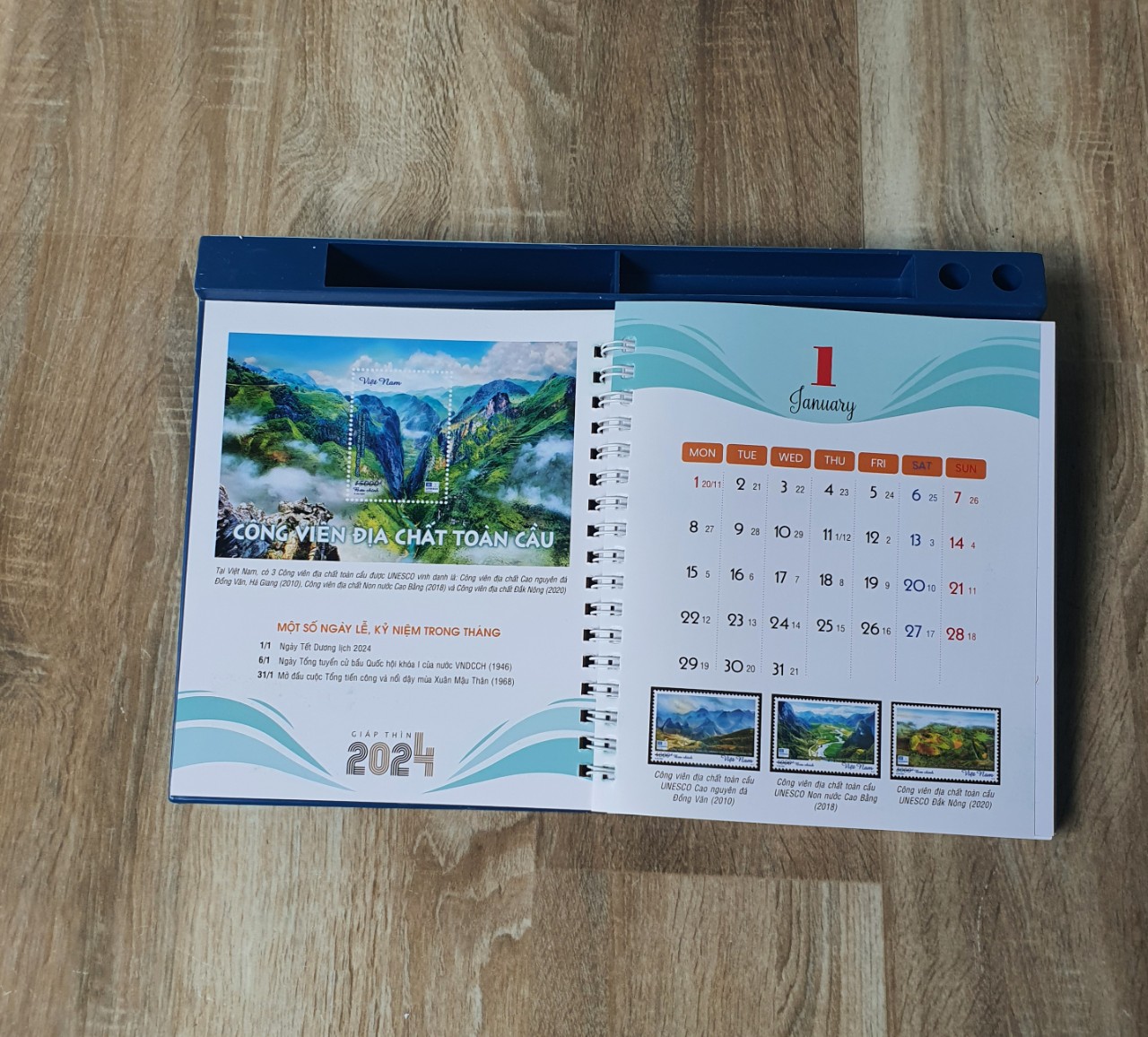 Lịch Để Bàn 2024