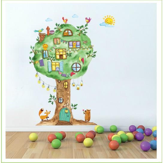 Decal trang trí nhà trên thân cây to cực xinh