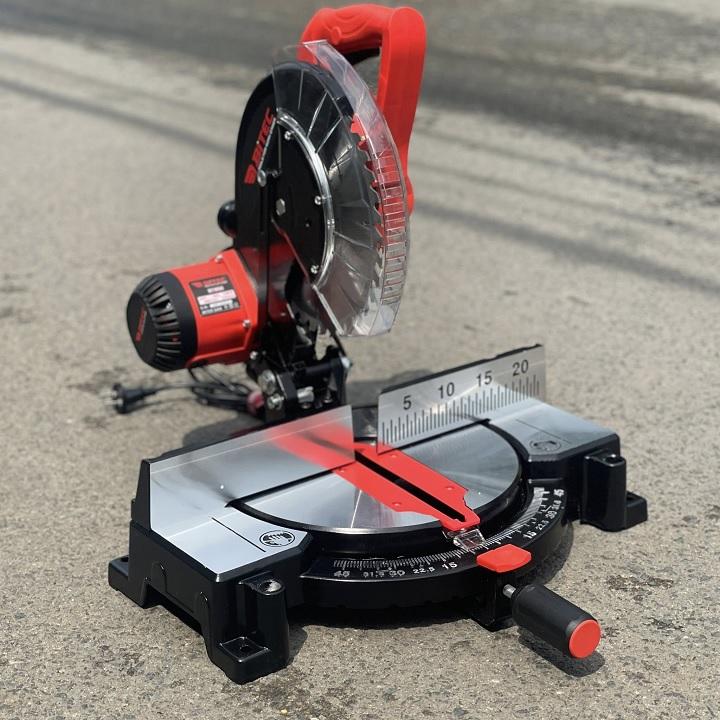 MÁY CẮT NHÔM 255MM 1500W BT105C BTEC - HÀNG CHÍNH HÃNG