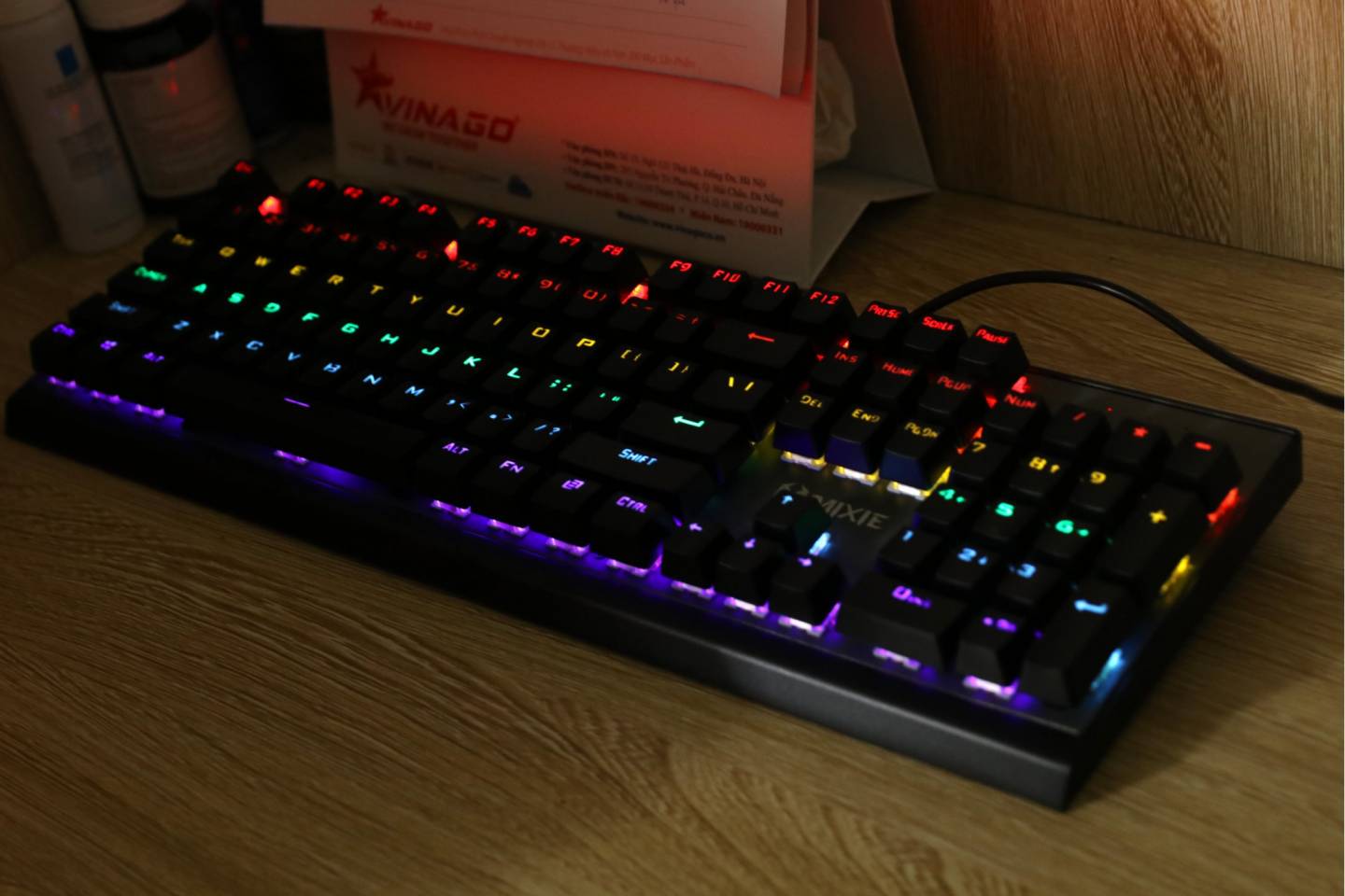 Bàn phím cơ Gaming MIXIE MK600 MULTI LED COLOR 104 phím Led RGB - Hàng chính hãng