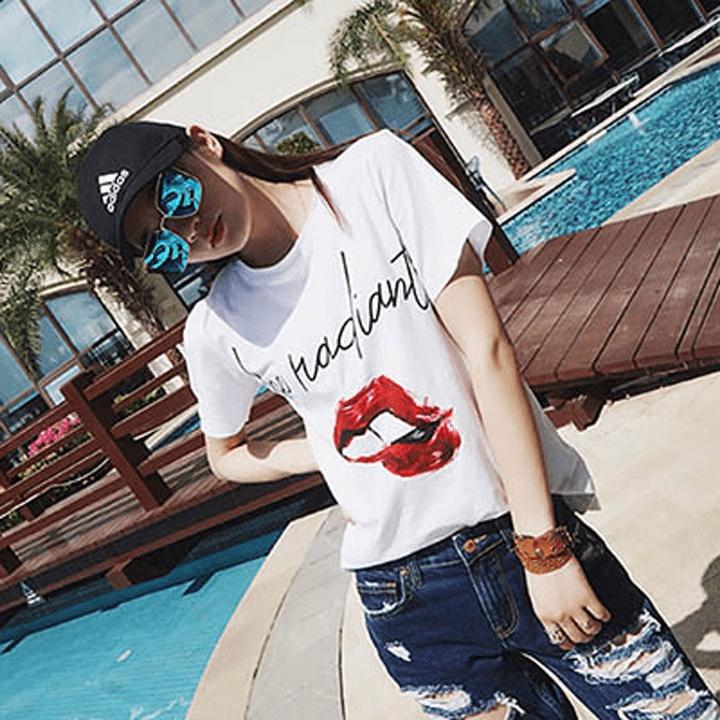 Áo Thun Nữ Tay Ngắn In Hình Môi Đỏ Và Chữ Be Radiant ATN4024  - J.A Shop