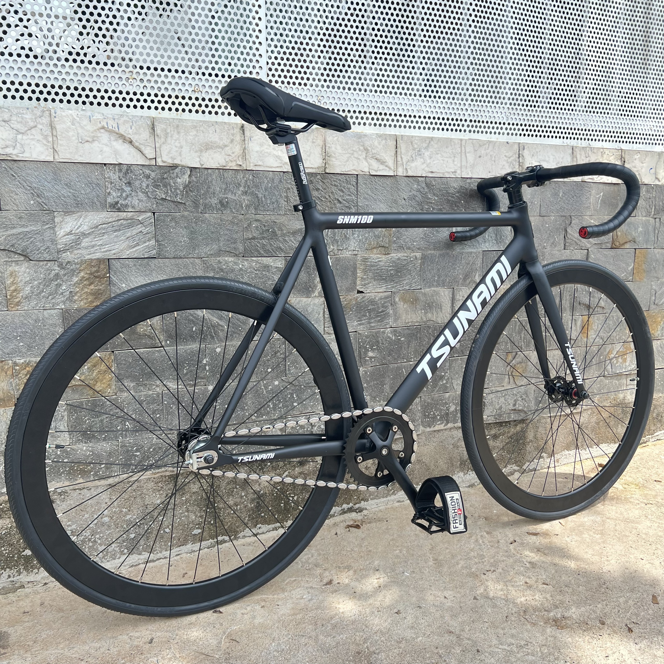 Xe đạp fixed gear TSUNAMI SNM100 cơ bản - Màu đen