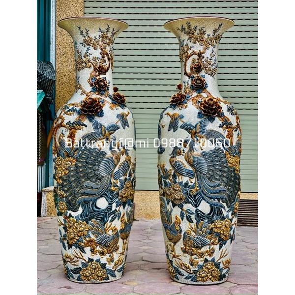Lộc bình công đào đắp nổi tinh xảo men rạn cổ, cao 1m4
