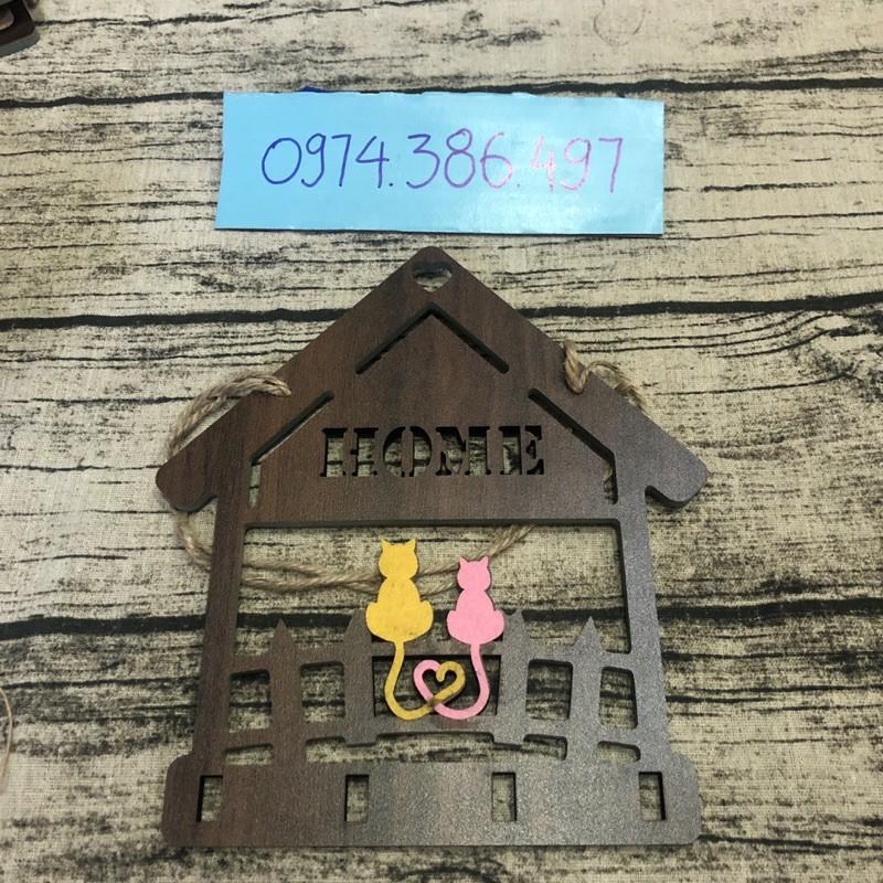 Bảng gỗ decor hình đôi mèo chữ Home trang trí ngôi nhà có móc treo chìa khóa kích thước 30cm