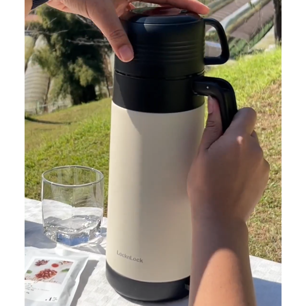 Bình giữ nhiệt LocknLock Easy Outdoor Vacuum Bottle LHC1484 - Có nắp sử dụng được như cốc và dây đeo vai - 1.2L - Hàng chính hãng