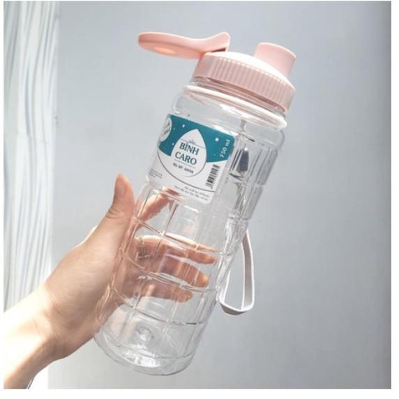 Bình nước học sinh kẻ caro 750ml