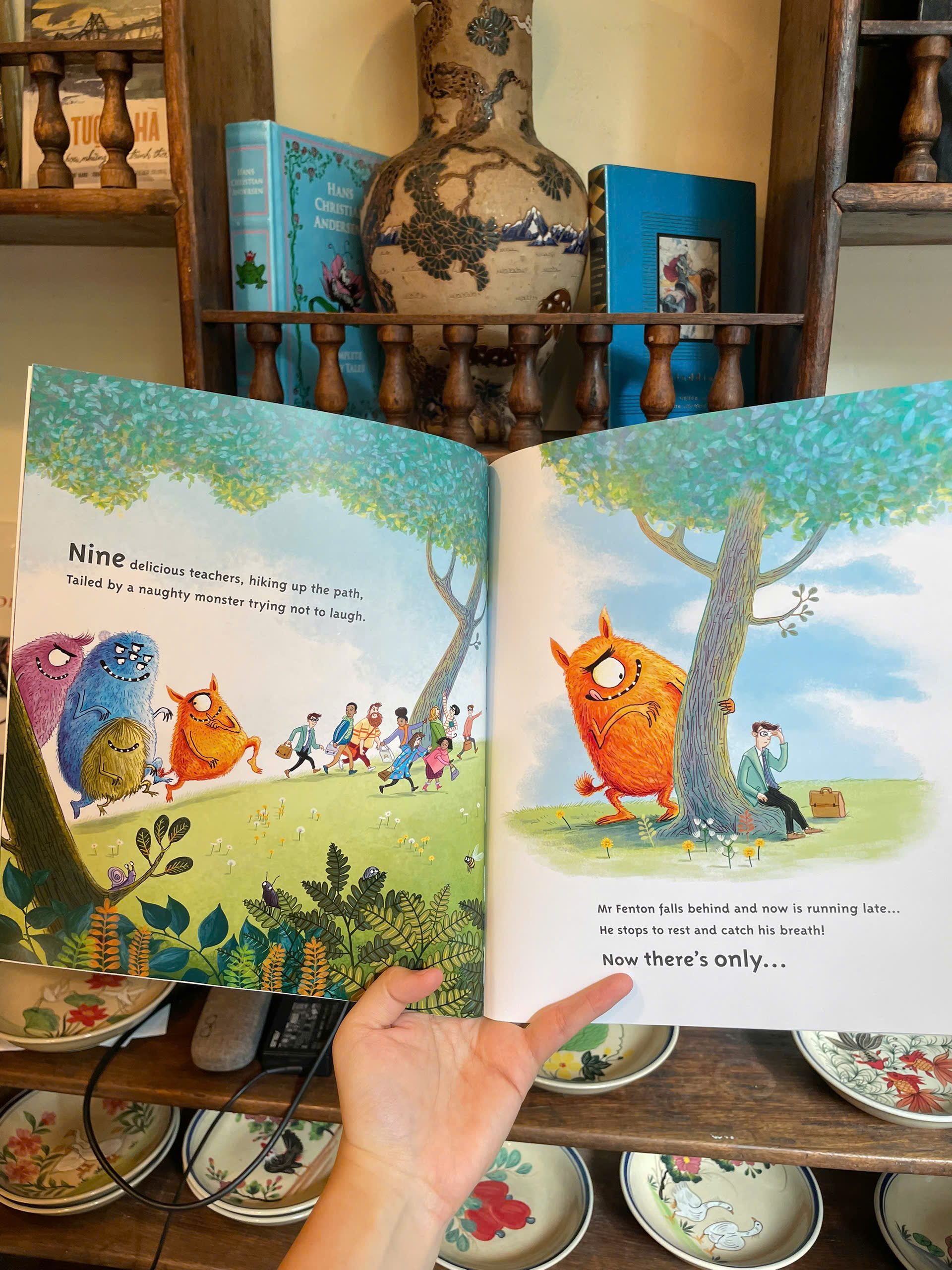 Sách - Ten Delicious Teacher by Ross Montgomery - Children Picture Story book in English - Ngoại Văn