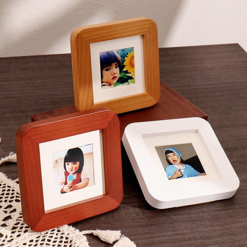 Khung Ảnh Hình Vuông Cỡ Nhỏ Để Bàn Trang Trí