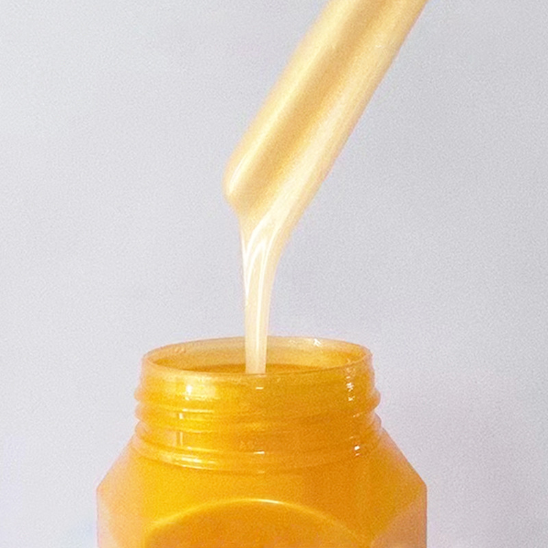 Dầu gội mật ong Yungo Propoli Thern Shampoo cô đặc, sạch gàu, kích thích mọc tóc, giảm rụng tóc 500ml