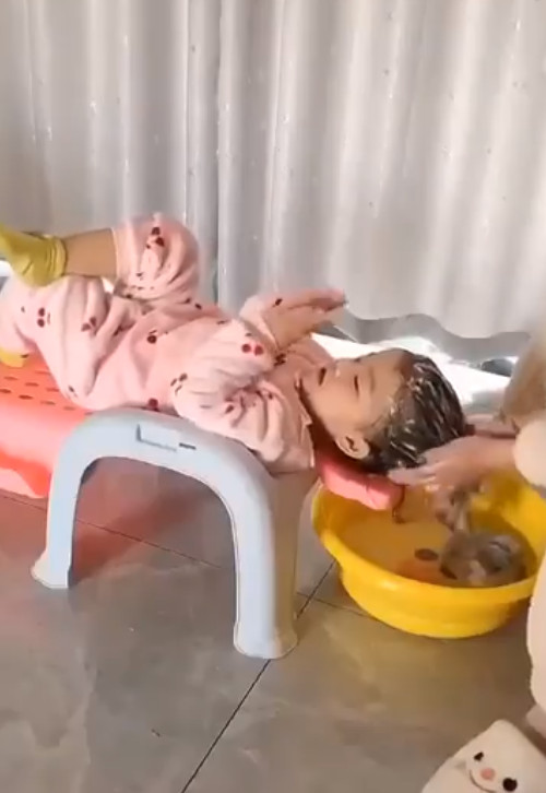 Ghế Ăn Dặm Kiêm Ghế Gội Đầu Cho Bé - Ghế Ngồi Đa Năng Cải Tiến, Hàng Đẹp, Giá Tốt