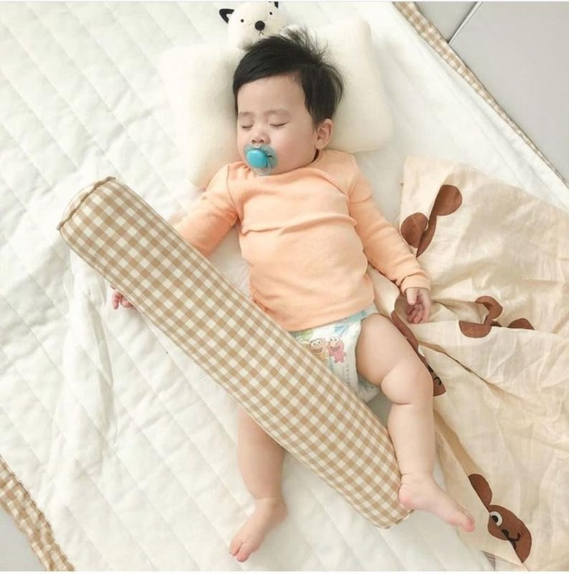 Nguyên Chất Cotton Kẻ Sọc Giường Cho Bé Ốp Lưng Nhà Phòng Ngủ Ghế Sofa Đệm Sơ Sinh Cho Bé Ngủ Tròn Dài Gối - one