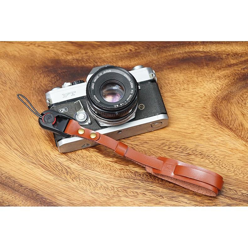 Dây Đeo Tay - Handstrap Máy Ảnh Da Bò Handmade Móc Peak Design - Hàng Chính Hãng
