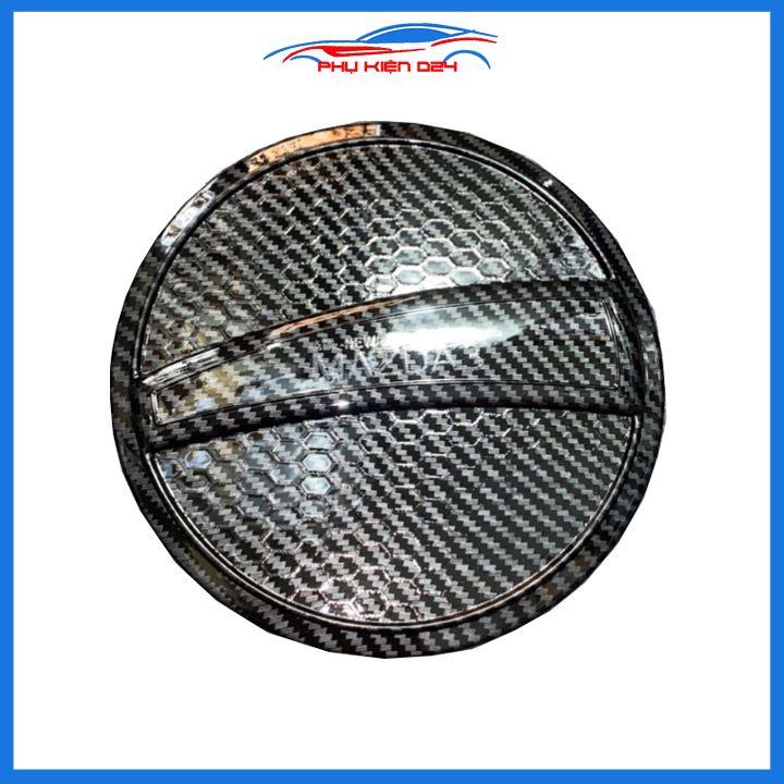 Ốp nắp bình xăng Mazda 3 2015-2019 vân cacbon chống trầy trang trí ô tô
