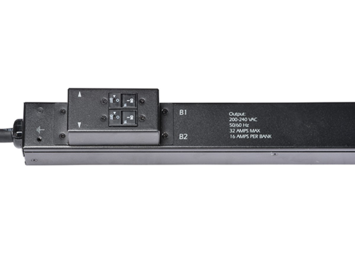 Thanh nguồn Rack PDU Basic, Zero U, 32A, 230V, (20)C13 &amp; (4)C19 APC AP7553 - Hàng Chính Hãng