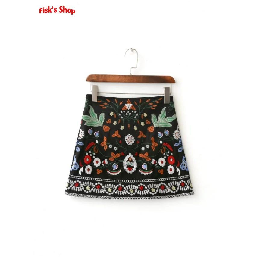 Chân váy thêu dân tộc
